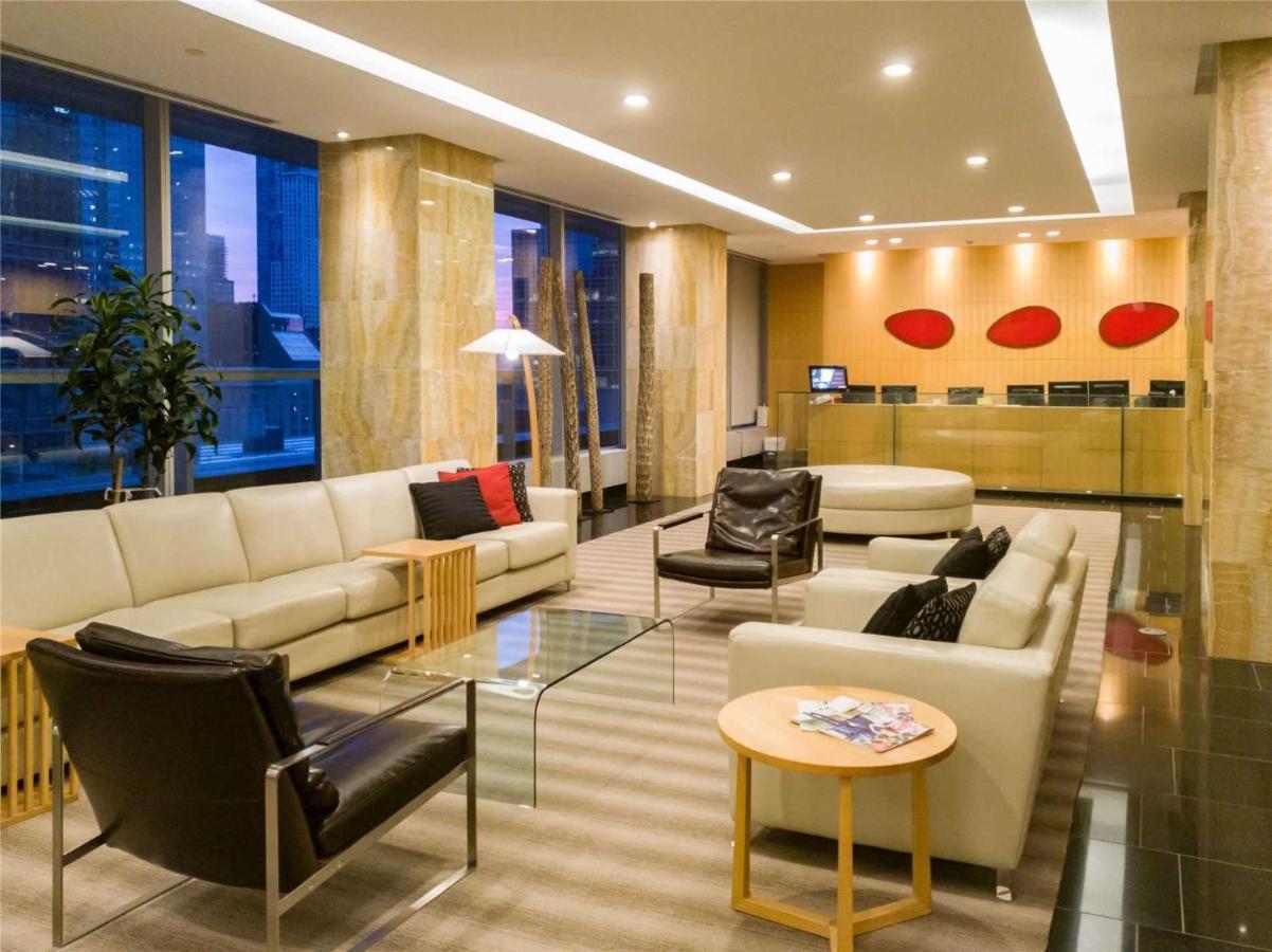 Luxury Downtown Toronto 2 Bedroom Suite With City And Lake Views And Free Parking Extérieur photo