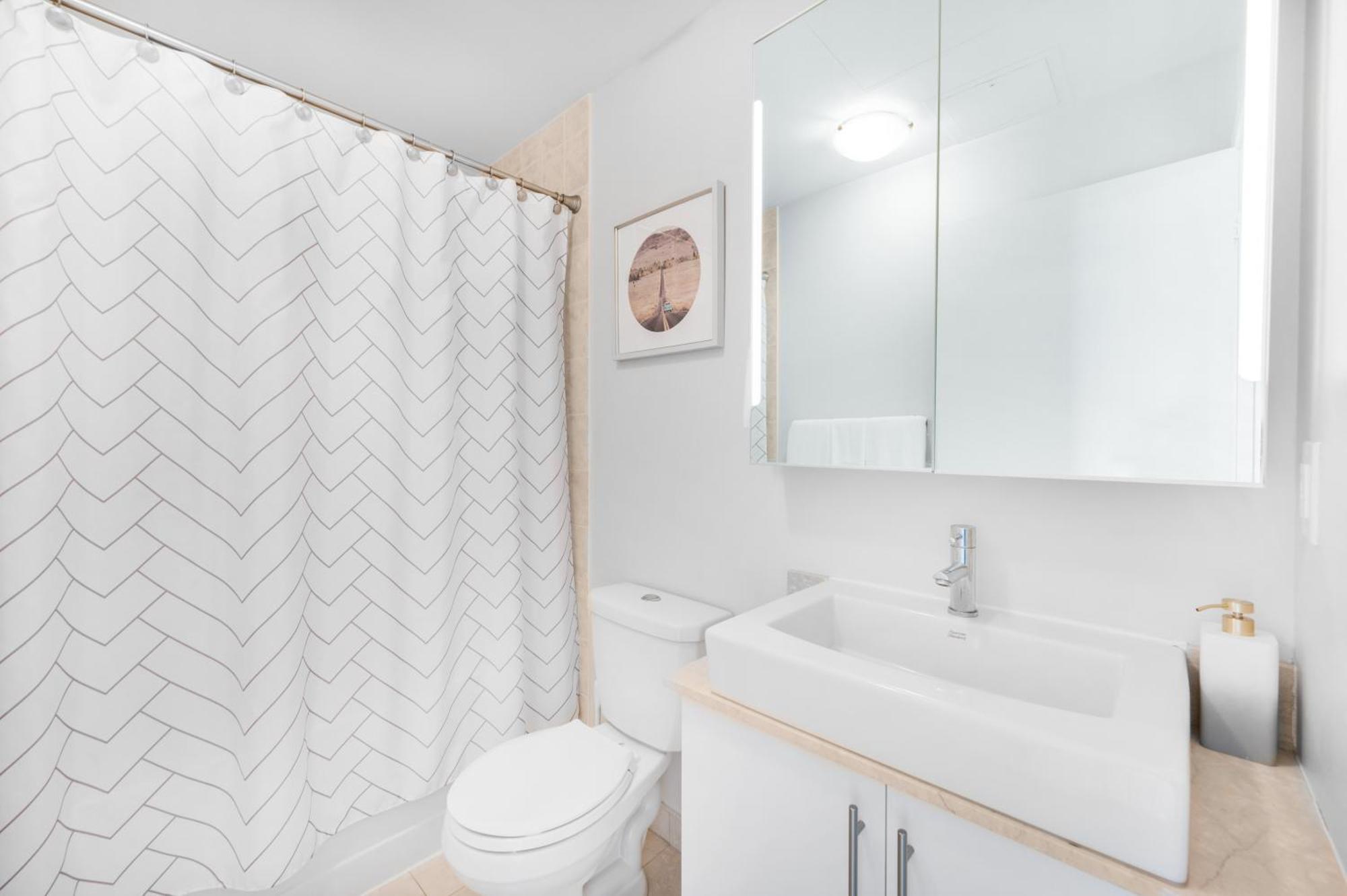 Luxury Downtown Toronto 2 Bedroom Suite With City And Lake Views And Free Parking Extérieur photo